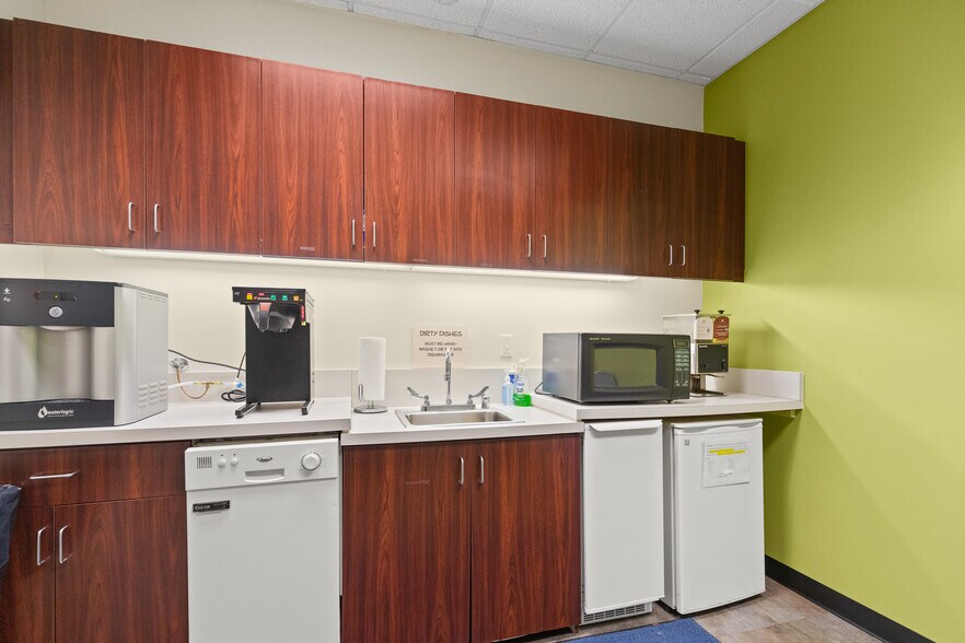 More Photos Of 33101 E Quincy Ave, Watkins Coworking Space