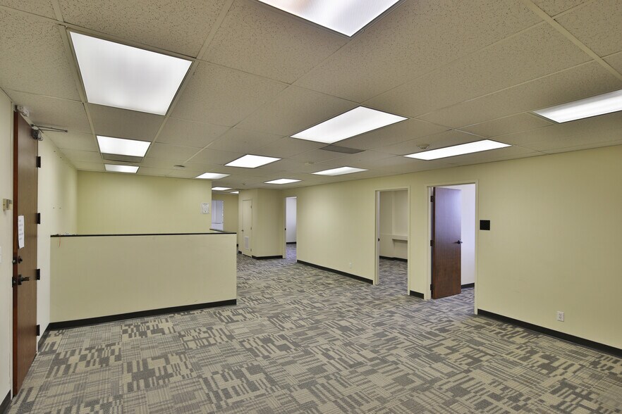 More Photos Of 2500 E Colorado Blvd, Pasadena Office For Sale