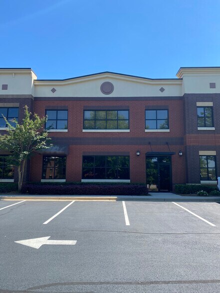 More Photos Of 1384 Buford Business Blvd, Buford Warehouse For Lease