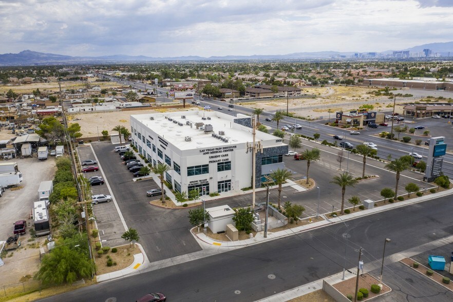 More Photos Of 1900 N Nellis Blvd, Las Vegas Medical For Lease