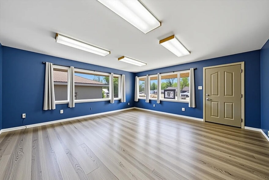 More Photos Of 2304 Plainfield Rd, Crest Hill Medical For Sale