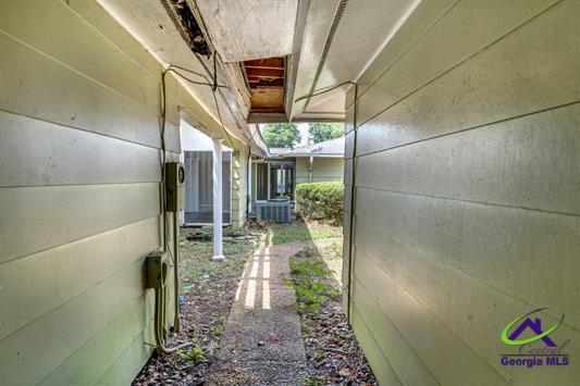 More Photos Of 512 Sumter St, Montezuma Medical For Sale