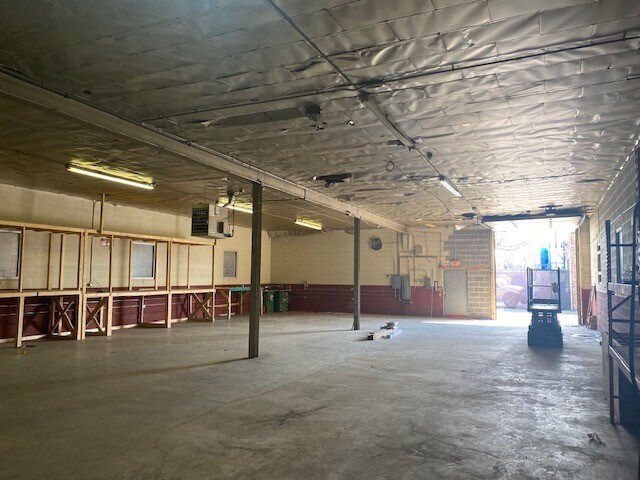 More Photos Of 119 N 10th Ave, Melrose Park Warehouse For Lease