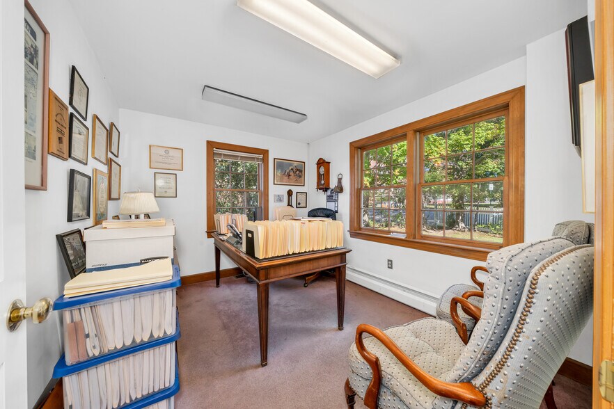 More Photos Of 58 Main St, Topsfield Office For Sale