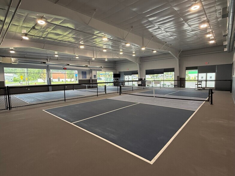 More Photos Of 77 Pane Road, Newington Freestanding For Lease