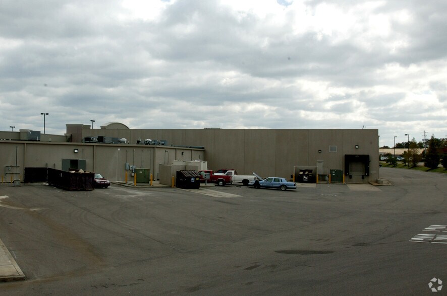 More Photos Of 1591-1725 N Germantown Pky, Cordova Unknown For Lease