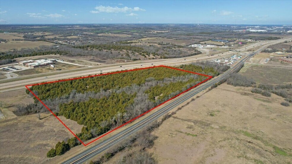 More Photos Of SEQ of I-75 & Ponderosa, Howe Land For Sale