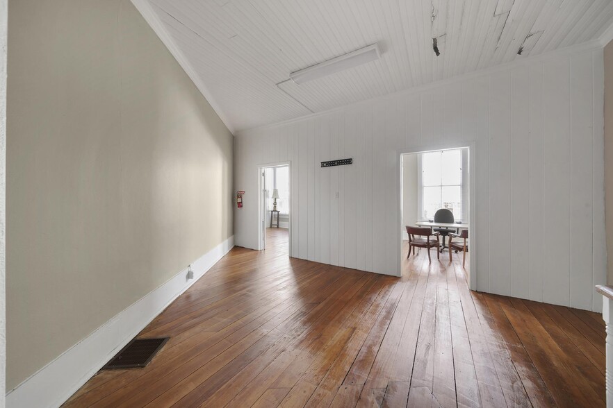 More Photos Of 101 Gadsden St, Chester Storefront Retail Office For Sale