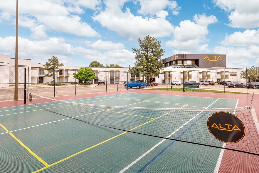 More Photos Of 2886 S Circle Dr, Colorado Springs Multifamily For Sale