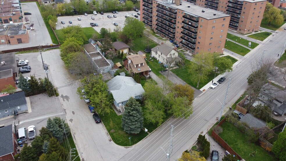 More Photos Of 1083 Seneca Av, Mississauga Land For Sale