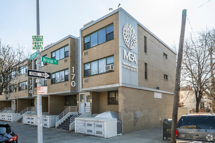 More Photos Of 353-376 Chester St, Brooklyn Apartments For Lease
