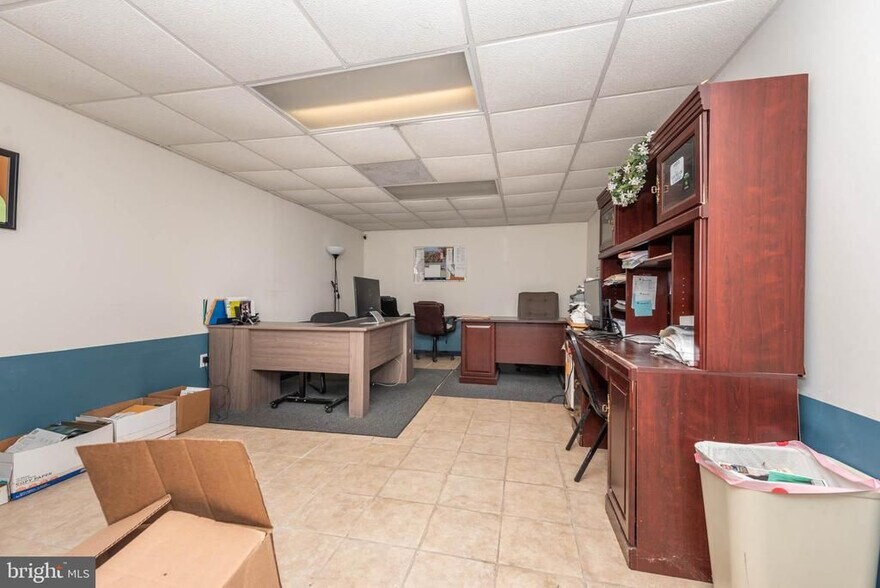 More Photos Of 4155 Glen Park Rd, Nottingham Office For Sale