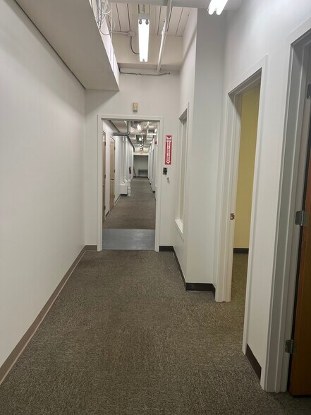 More Photos Of 250-260 Dodge Ave, East Haven Warehouse For Lease