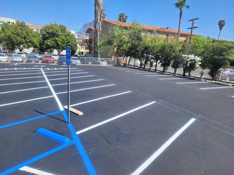 More Photos Of 5358-5376 Wilshire Blvd, Los Angeles General Retail For Lease