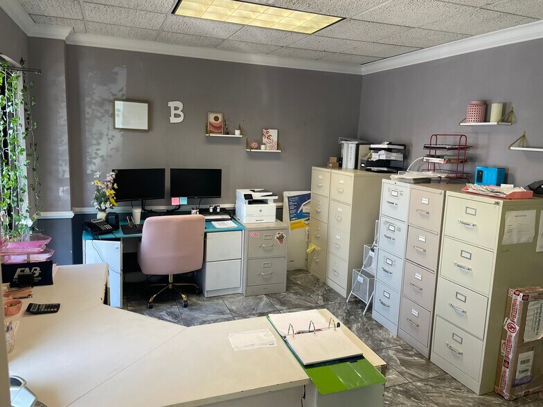 More Photos Of 295 Racetrack Rd, McDonough Flex For Sale