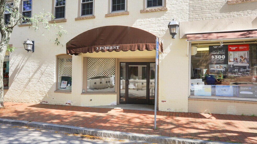 More Photos Of 3 Forest St, New Canaan Unknown For Lease