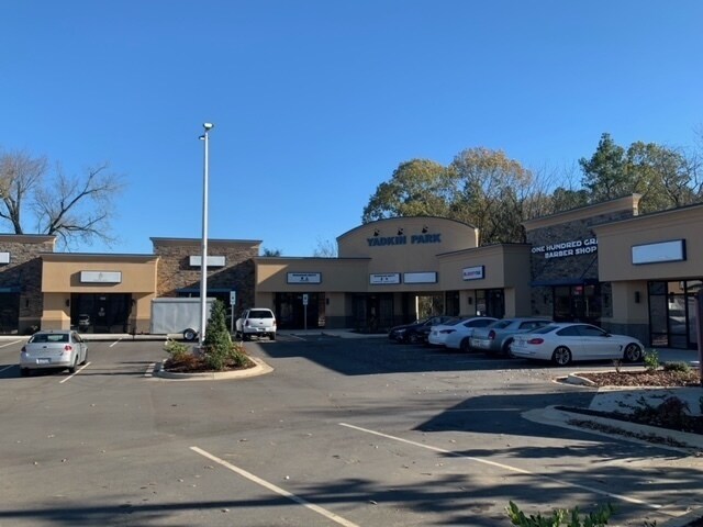 More Photos Of 5447 Yadkin Rd, Fayetteville Storefront For Lease