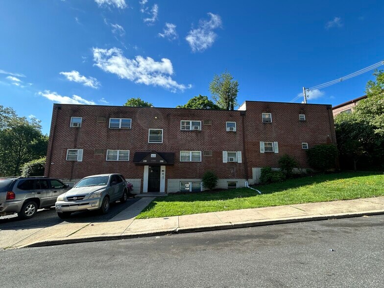 Primary Photo Of 6500 Marshall Rd, Upper Darby Apartments For Sale