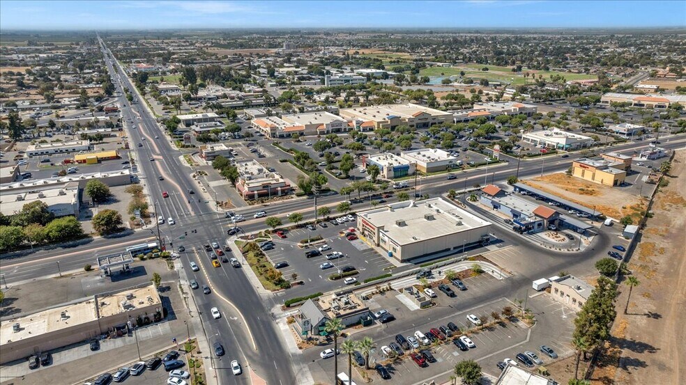 More Photos Of 580 N 11th Ave, Hanford Freestanding For Lease