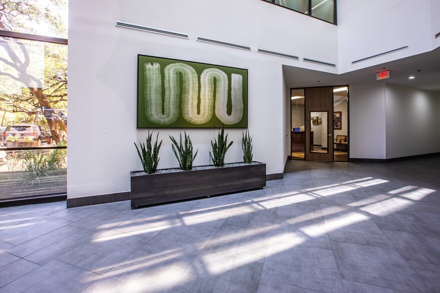 More Photos Of 15600 San Pedro Ave, San Antonio Office For Lease