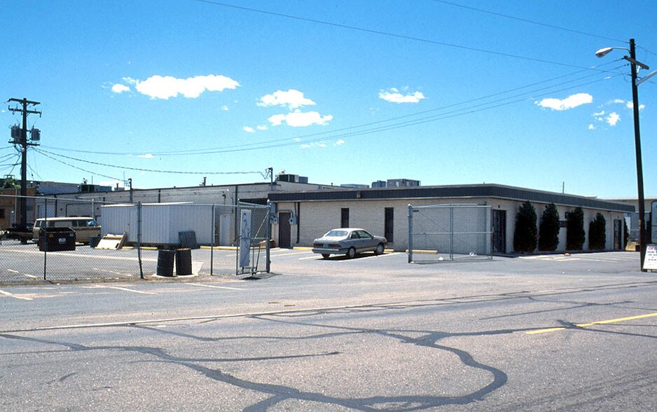 More Photos Of 6700 E Smith Rd, Denver Manufacturing For Lease