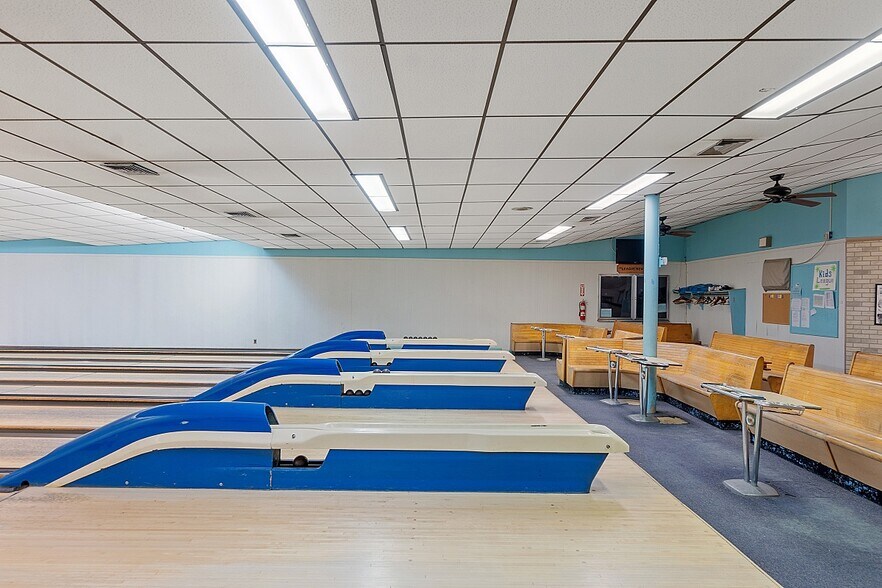 More Photos Of 78 Daniels St, Fitchburg Bowling Alley For Sale