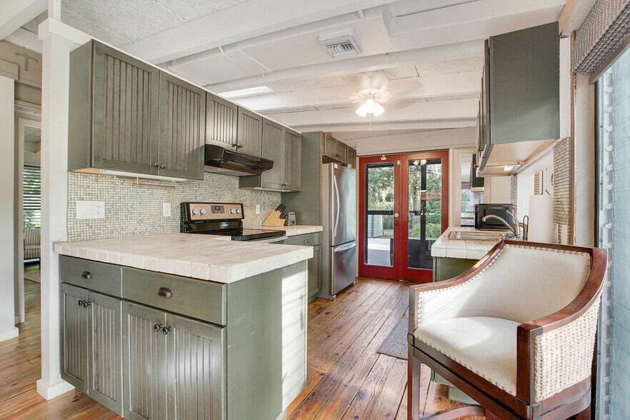 More Photos Of 301 Kennelworth Pl, Fort Lauderdale Specialty For Sale