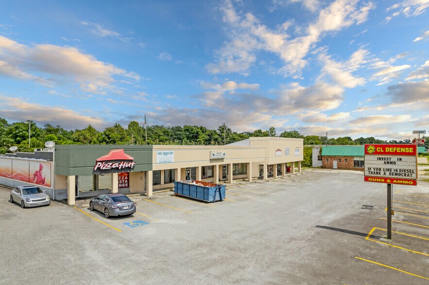 More Photos Of 156-120 Eighth St, Helena Storefront For Lease