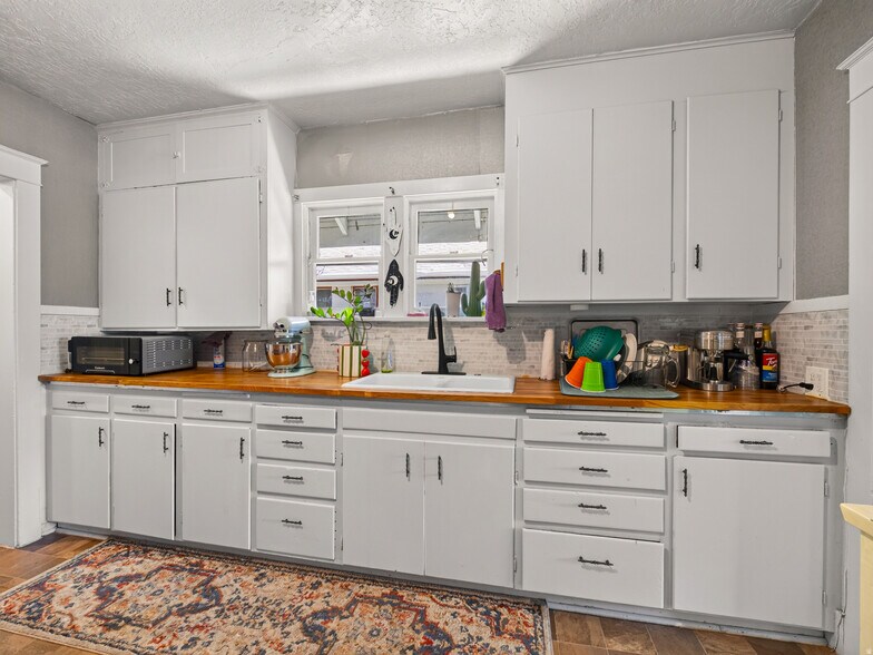 More Photos Of 457 E 100 S, Provo Apartments For Sale