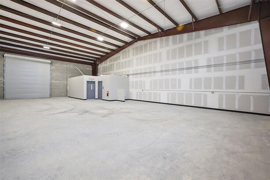 More Photos Of , Leesburg Industrial For Sale