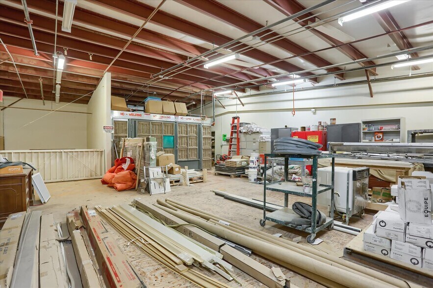 More Photos Of 7390 S Fraser St, Centennial Industrial For Sale