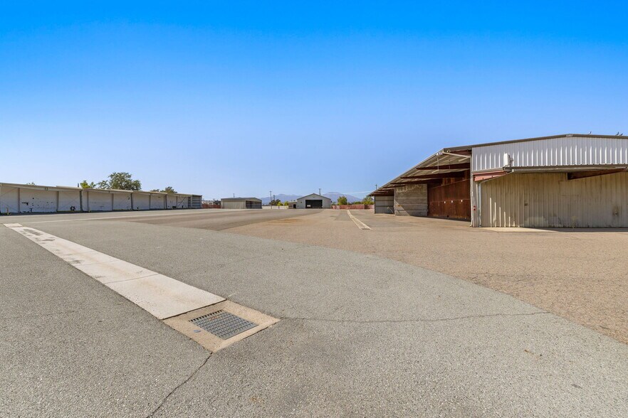 More Photos Of 1046 Twin View Blvd, Redding Industrial For Lease