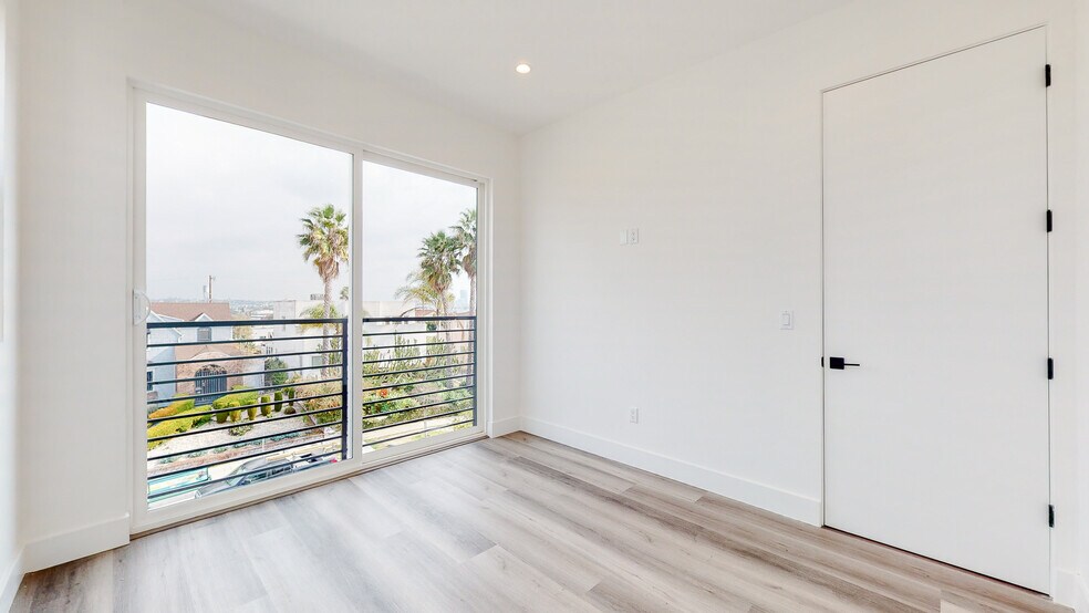 More Photos Of 525 N Normandie Ave, Los Angeles Apartments For Sale