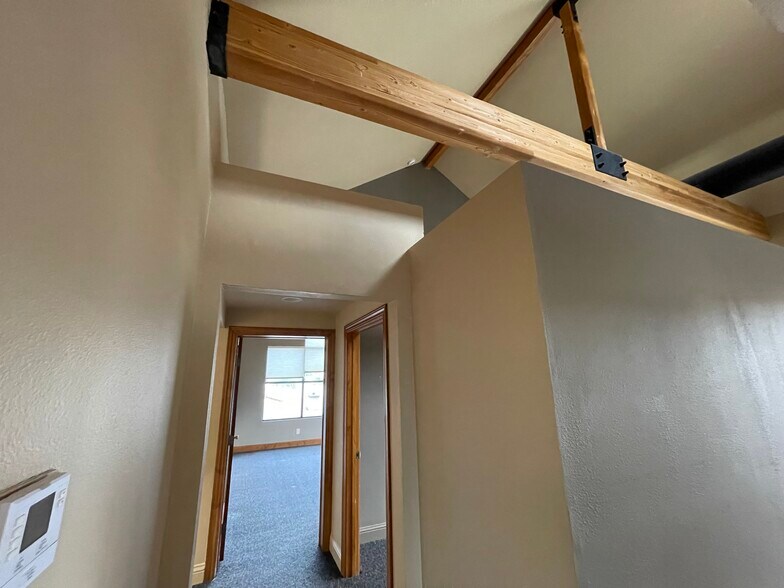 More Photos Of 499 W Plumb Ln, Reno Office For Sale