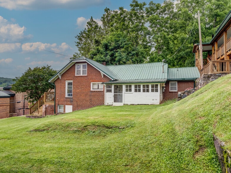 More Photos Of 271 Wallace Cir, Boone Apartments For Sale