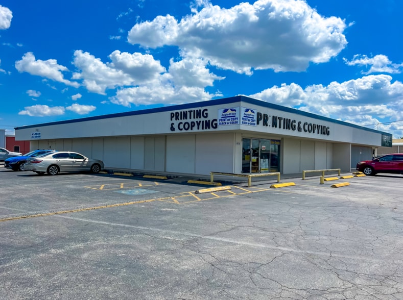 Primary Photo Of 8934 Broadway St, San Antonio Freestanding For Lease