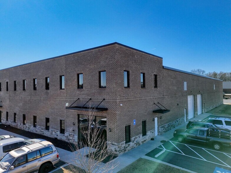 More Photos Of 3663 Southland Dr, Flowery Branch Warehouse For Sale