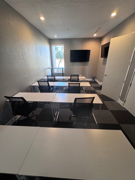 More Photos Of 7336 W Post Rd, Las Vegas Loft Creative Space For Lease