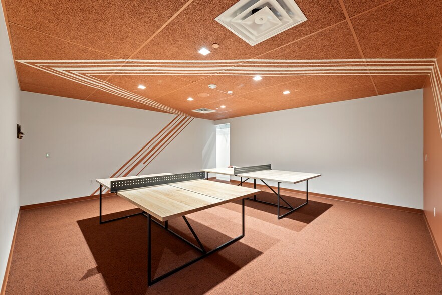 More Photos Of 8350 N Central Expy, Dallas Unknown For Lease