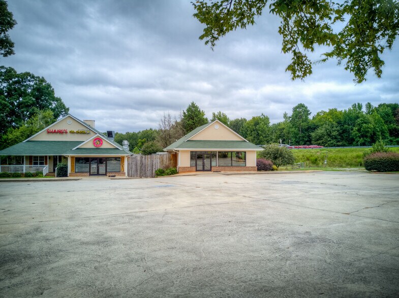 More Photos Of 386 Highway 82 S, Jefferson Restaurant For Sale
