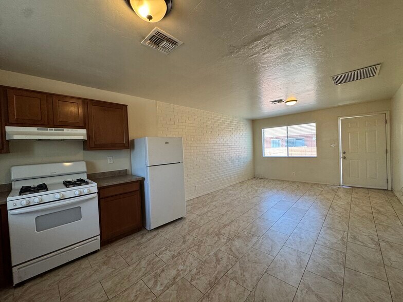 More Photos Of 3521 N Flowing Wells Rd, Tucson Apartments For Sale