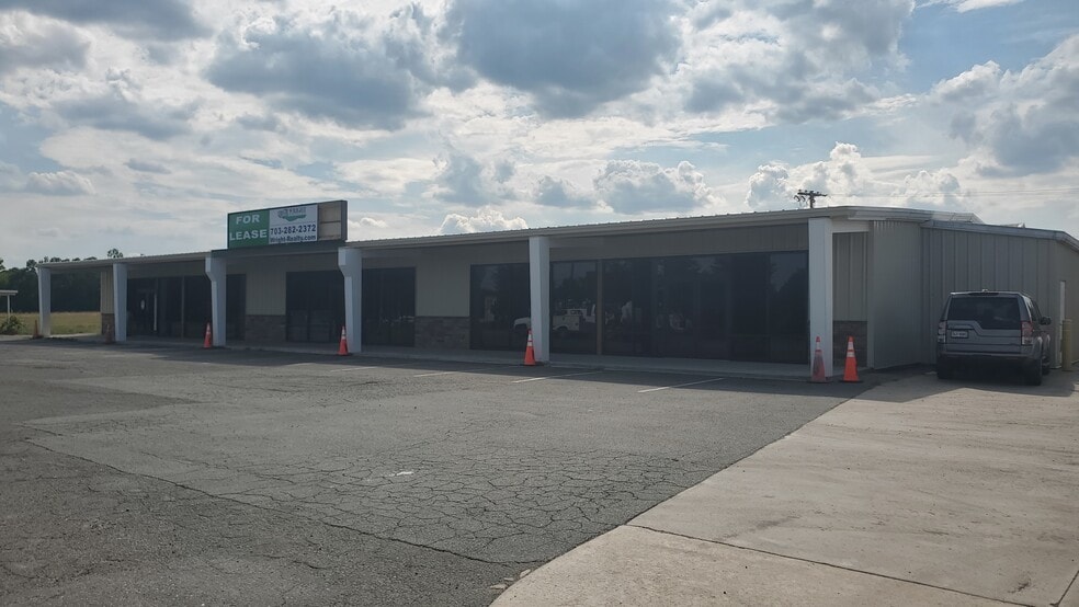 More Photos Of 3388-3400 Catlett Rd, Catlett General Retail For Sale