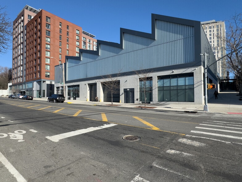 More Photos Of 720 Tiffany St, Bronx Apartments For Lease
