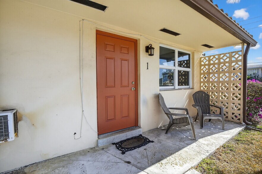 More Photos Of 4825 NE 23rd Ave, Fort Lauderdale Apartments For Sale