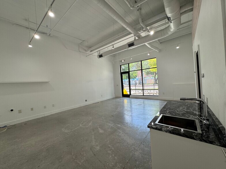More Photos Of 1800 E 4th St, Austin Apartments For Sale