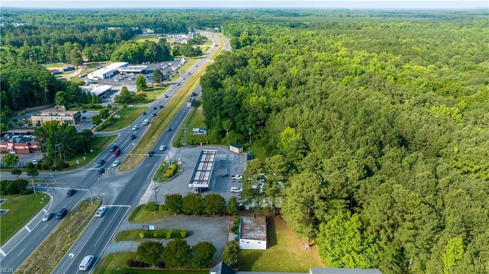 More Photos Of 7002 George Washington Memoria Hwy, Gloucester Office For Sale