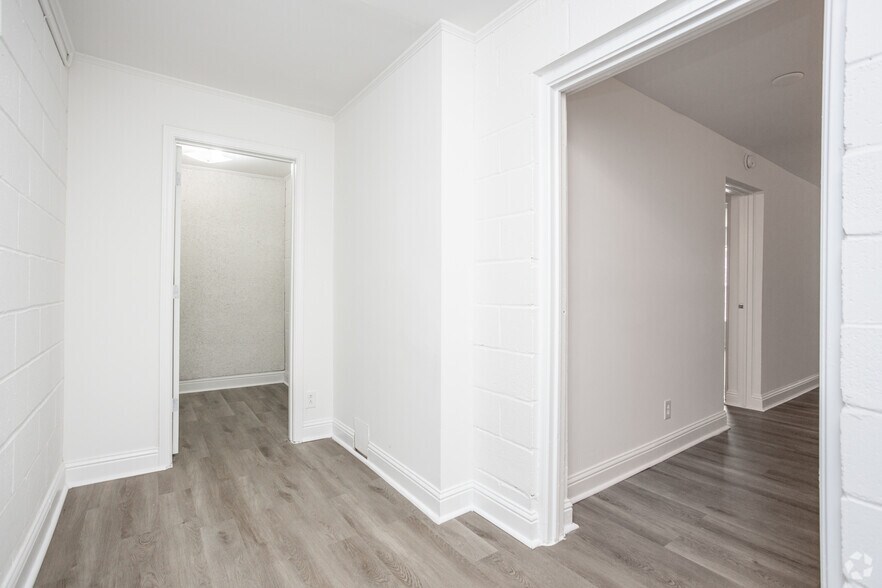 More Photos Of 1895 Clinton Rd, Macon-Bibb Apartments For Sale