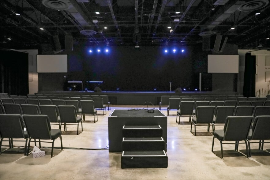 More Photos Of 6800 N Bryant Ave, Oklahoma City Religious Facility For Sale