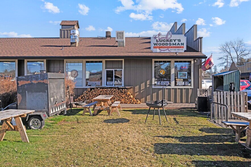 More Photos Of 352 E Hood Ave, Sisters General Retail For Sale