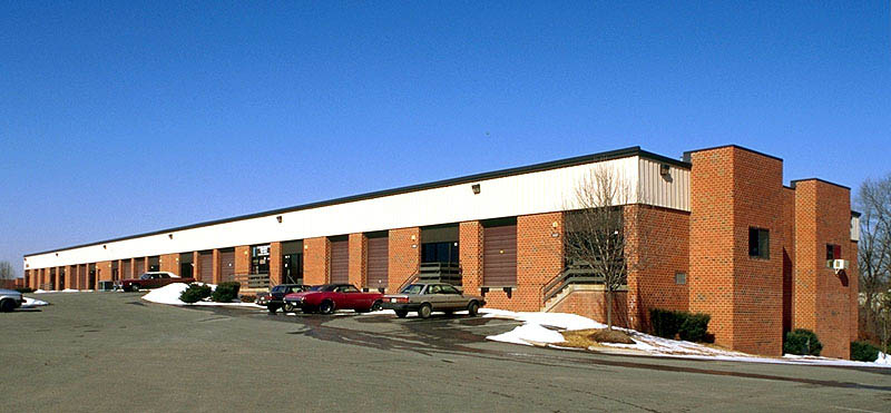 More Photos Of 504 Shaw Rd, Dulles Warehouse For Lease